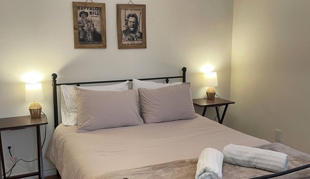 1-bedroom apartment in lovely Lindale