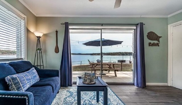 #1 The Point - Double Bed Room (adjoining)