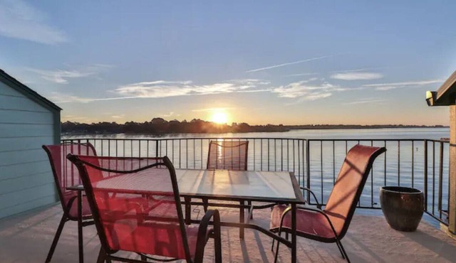 2 Bedroom with Private Waterfront Balcony