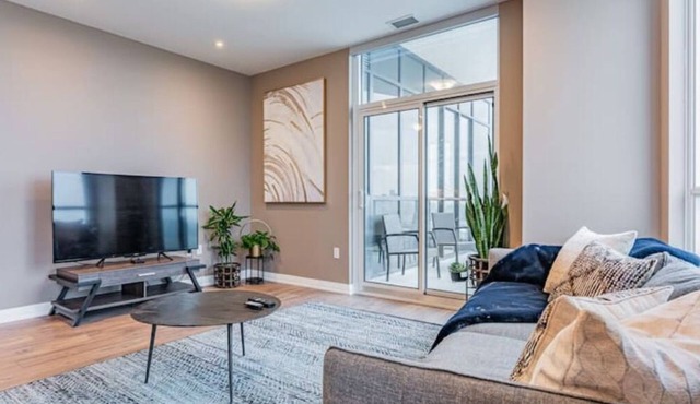 2000sqf Penthouse close to Toronto Pearson Airportn