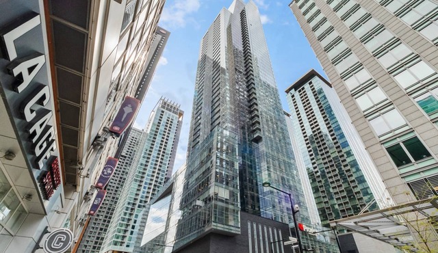 2308- Elegant 1-Bedroom Apartment with Modern Amenities