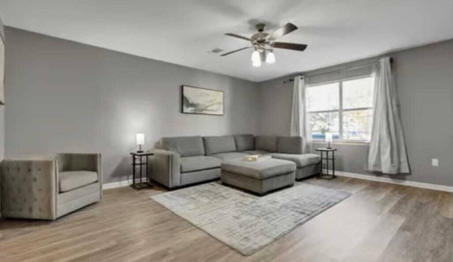 3 BR Beautiful and Spacious Home in Conway