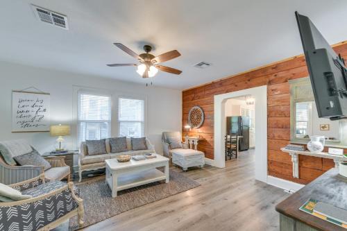 3 Mi to Baylor U: Home w/Shared Yard