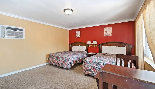 3 Units Perfect for Big Groups, Free Parking, Pets are Welcome!