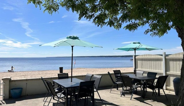 3BR Beachfront Getaway – Behind Owner’s Home in Sylvan Beach