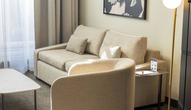 4 Sleek & Modern Suites Near the Notre-Dame & Old Montreal - Near Airport!