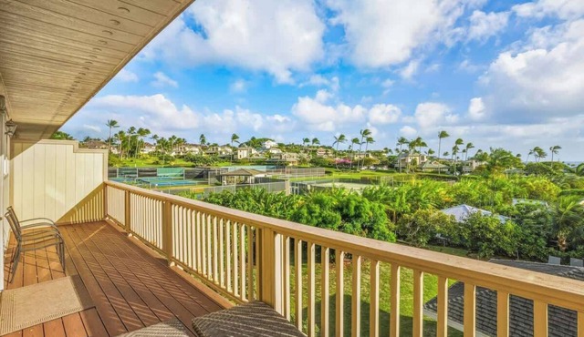5 Bedroom Sleep 12 w AC - Walk to Poipu & Brenneckes Beach Less Than a Minute