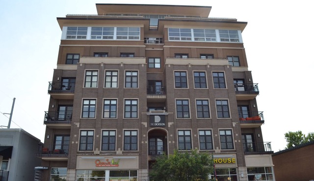 6th Floor Condo in The Dickson with View of Old Main