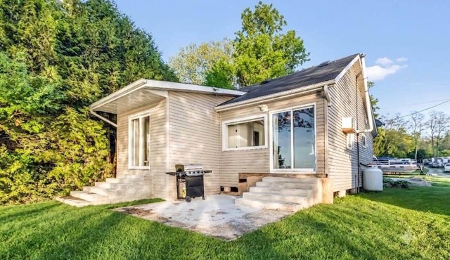 #9 Cottage - Austria (Lakefront)