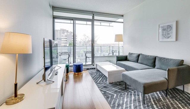 9th Floor Suite Yorkville