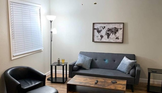 "Air Commando-Condo" Perfect Location in Clovis, NM