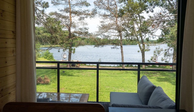 Algonquin's Edge Resort | Waterfront 6