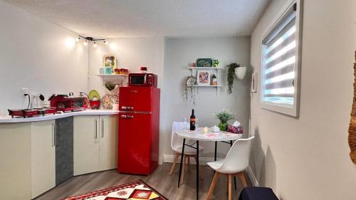 Alluring Private Bachelor Unit