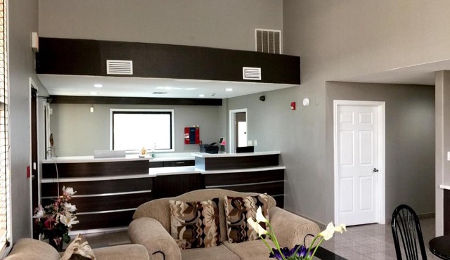 Americas Best Value Inn & Suites Mont Belvieu Houston