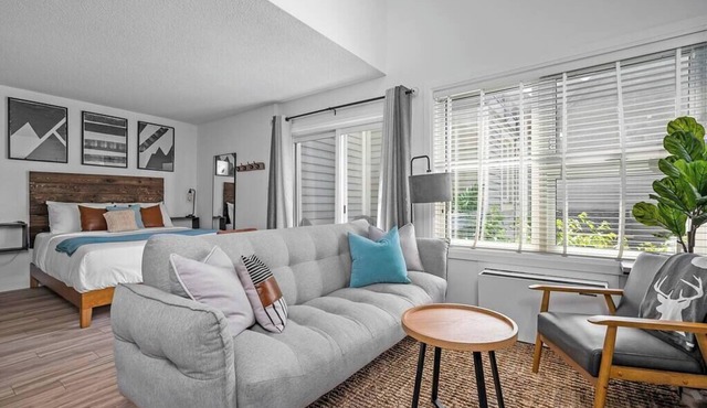 Arrowhead Retreat | Pool & Shuttle w/Patio