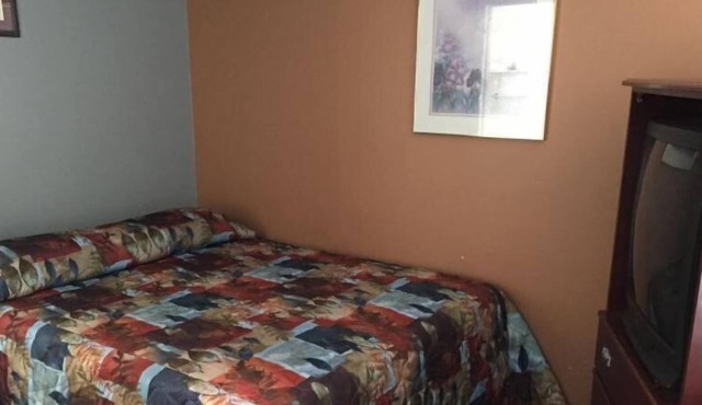 Ashern Motor Hotel