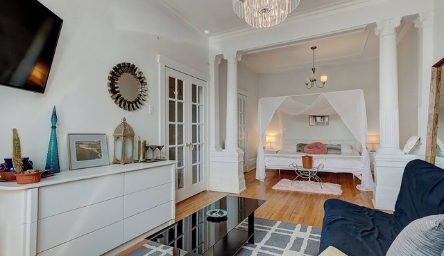 Authentic Vintage Appartment