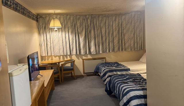 Barnays Motel