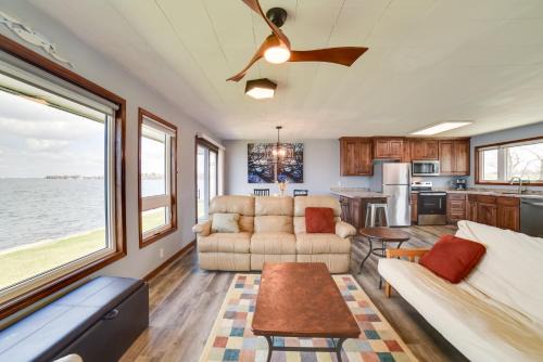 BBQ Ready: Lakefront Retreat in Watertown