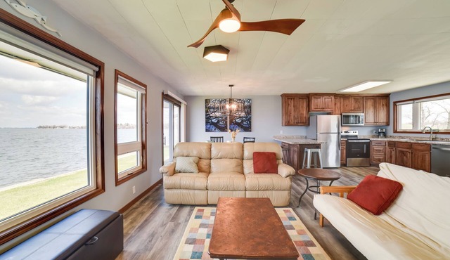 BBQ Ready: Lakefront Retreat in Watertown