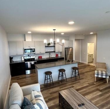 Beachview getaway at the New Carlyle 305 on the Main strip in Grand Bend
