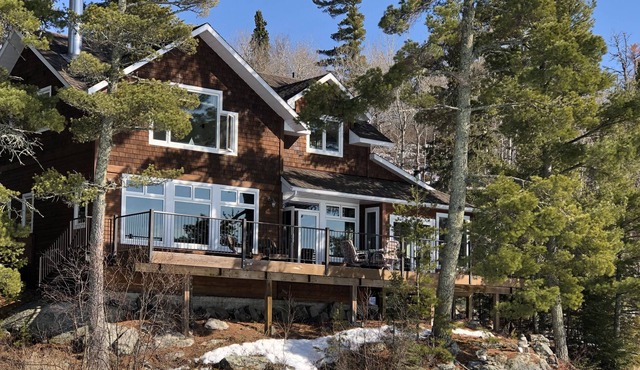 Beautiful Private Home on Caliper Lakein Nestor Falls.