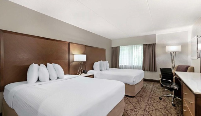 Best Western Plus Longbranch Hotel & Convention Center
