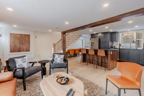 Bond Designer Home 3BR Parking Central DT