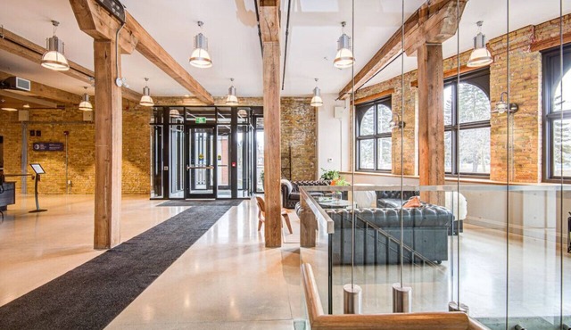 Bradshaw Lofts: Le Bastille