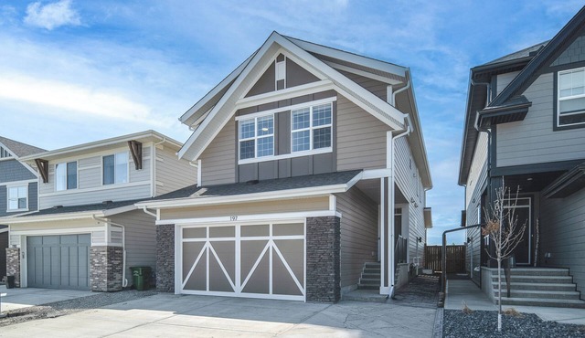Brand New Cozy & Modern Family Home, AC/Garage/Sleep 14