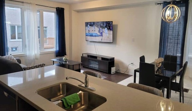 Brand New Spacious Luxury Home.