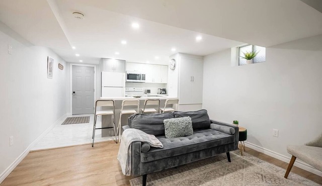 Bright 2BR Lower Level Sleeps 4 Private Entry