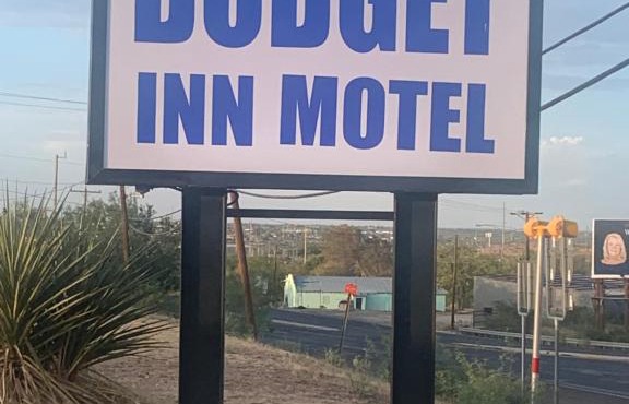 BUDGET INN