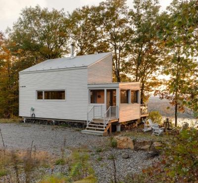 Cabin N1 Les Grand'Pares Lake view Jacuzzi