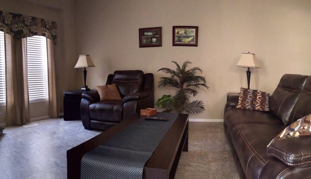 Campbell's Clean & Comfortable Modern Duplex 4472B