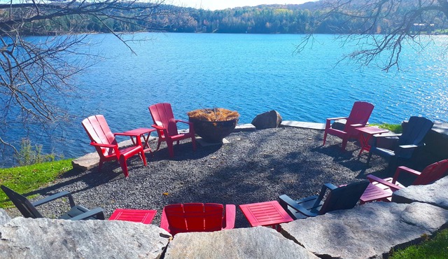 *Casa Mia* Waterfront Cottage on Beautiful Lake of Bays - Dorset