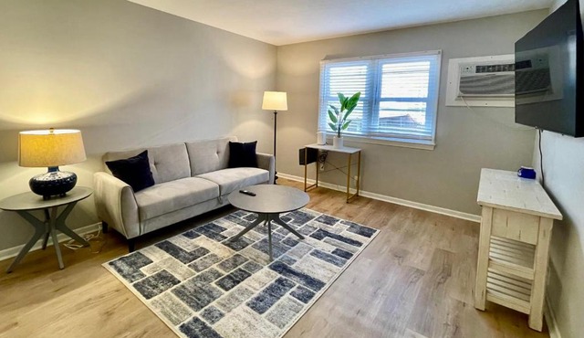 Cathedral 1-Walking Distance to UNMC