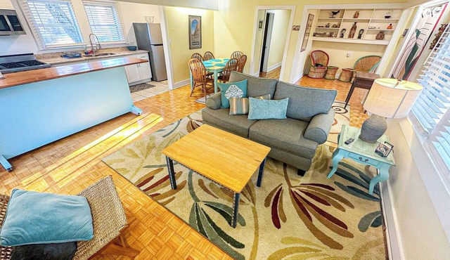 Central Location Beach Access BBQ Patio Cottage