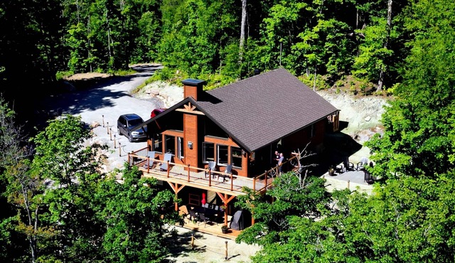Chalet L'Aventure in the Heart of the Laurentians