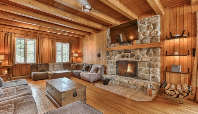Chalet River Front Spa Peninsula