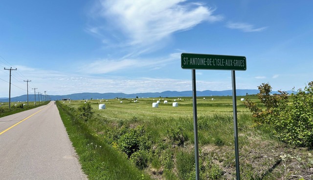 Chaleureuse ancestrale avec vue magnifique sur les îles du fleuve Saint-Laurent