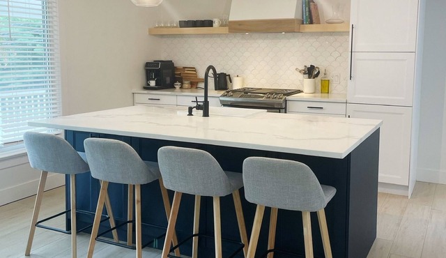 Charming 2-Bdrm Home in the heart of Old Chelsea