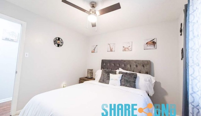Charming 3BR/2BA Sherwood Home with 2-Car Garage