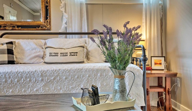 Charming Lake Travis Cottage - 21 Mi to Downtown
