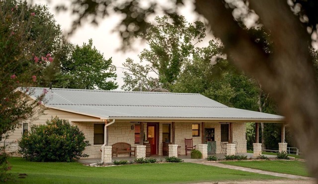 Charming Ranch-Style House Filled with Antiques near Round Top, Texas