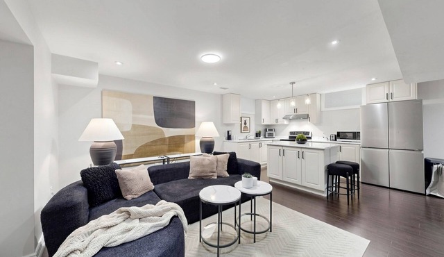 Chic 2BR Suite Stylish Stay w/Kitchen + Backyard