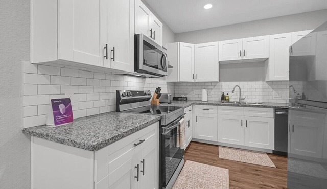 Chic, Just Built 2 Bed 2 Bath Home!
