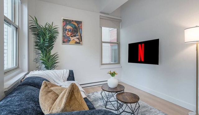 Clean & Cozy | Modern Comfort