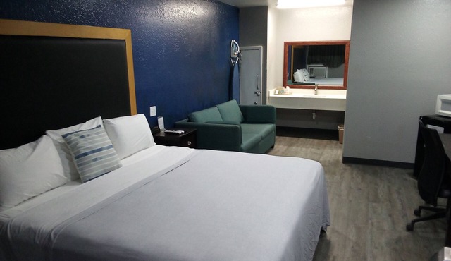 Coachman's Inn & Suites