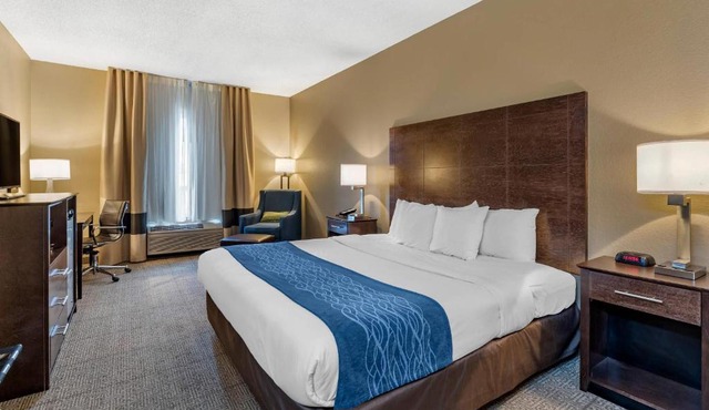 Comfort Inn & Suites Bryant - Benton
